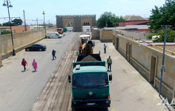 Bakının Səttar Bəhlulzadə küçəsinin bir hissəsi təmir olunur - FOTO/VİDEO