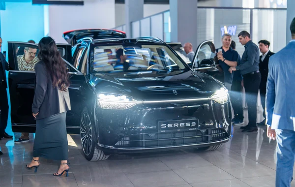 Uzaq səfərlərinizin ən yaxşı yol yoldaşı SERES M9 modeli təqdim olundu! - FOTO/VİDEO