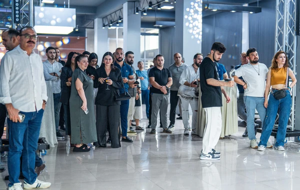 Uzaq səfərlərinizin ən yaxşı yol yoldaşı SERES M9 modeli təqdim olundu! - FOTO/VİDEO