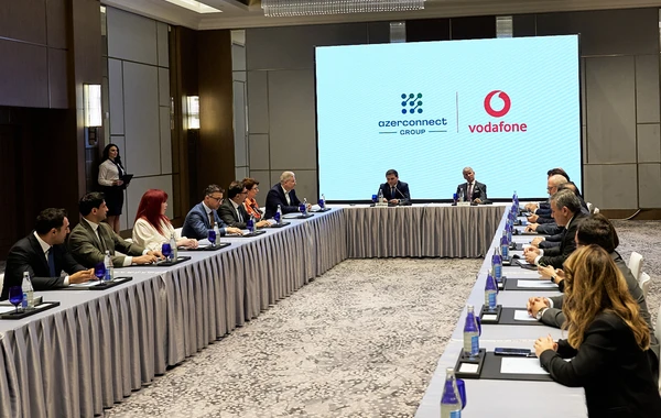 Azerconnect Group və Vodafone Group arasında tərəfdaşlıq müqaviləsi imzalandı - FOTO