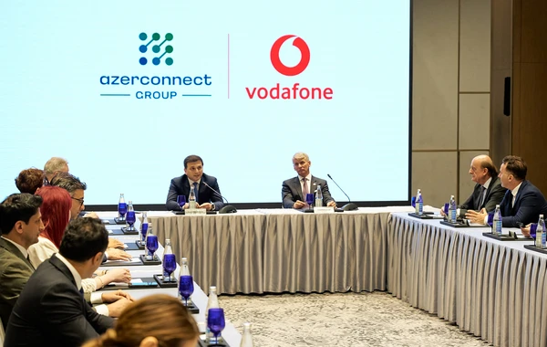 Azerconnect Group və Vodafone Group arasında tərəfdaşlıq müqaviləsi imzalandı - FOTO