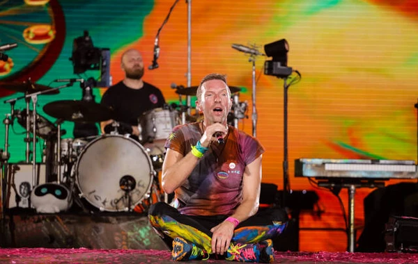 "Coldplay"in konsertində kuryoz hadisə - FOTO