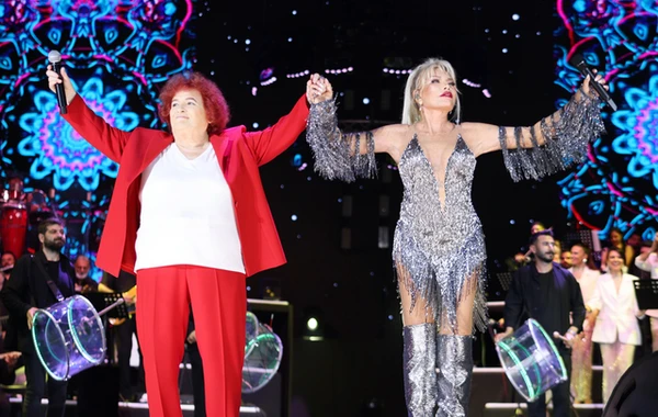 Ajda Pekkan xəyalını karyerasının 60-cı ilində reallaşdırdı - FOTO