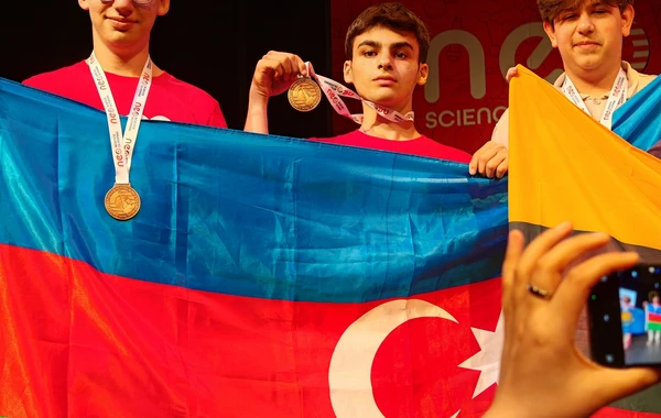 Şagirdlərimizdən MÖHTƏŞƏM UĞUR – ABŞ-də medal qazandılar - FOTO/VİDEO