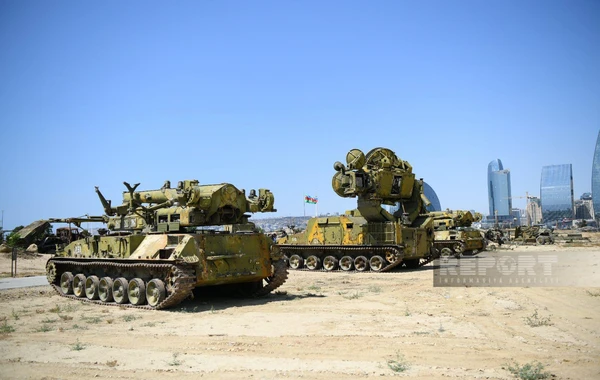 Обнаруженный в Ходжалы ЗРК доставлен в "Парк военных трофеев" в Баку - ФОТО