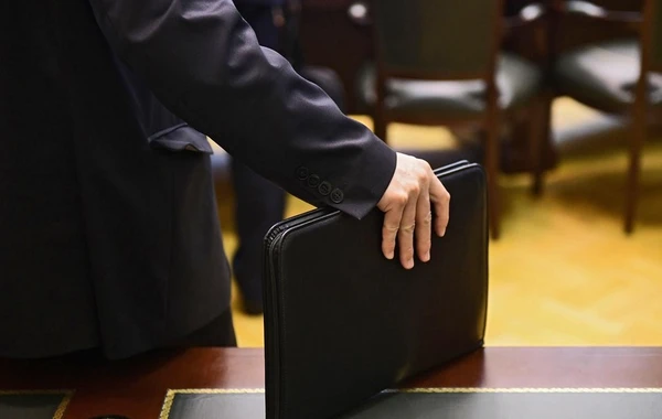 Azərbaycanda hansı deputatlar ictimai nəqliyyatdan istifadə edirlər? - SORĞU