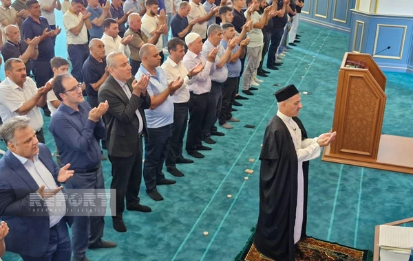 Naxçıvanda Qurban bayramı münasibətilə bayram namazı qılınıb - FOTO