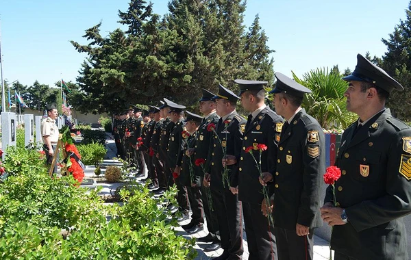 Azərbaycanın Milli Qəhrəmanı Mübariz İbrahimovun xatirəsi yad edilib - FOTO