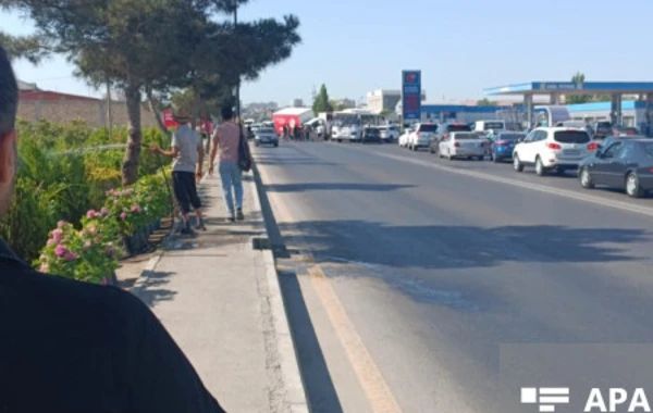 Bakıda zəncirvari qəza olub, yolda tıxac yaranıb - FOTO