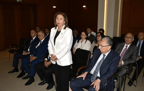 YAP-çı deputatlar növbədənkənar parlament seçkiləri ilə bağlı Parlamentə müraciət edəcəklər - FOTO