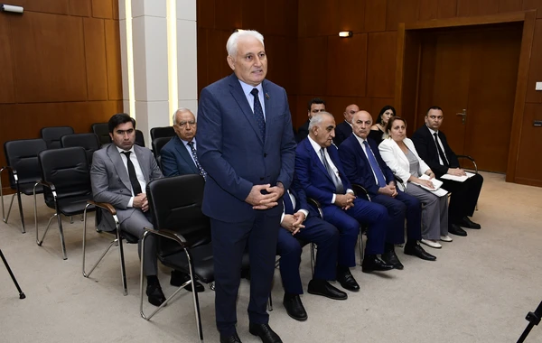 YAP-çı deputatlar növbədənkənar parlament seçkiləri ilə bağlı Parlamentə müraciət edəcəklər - FOTO