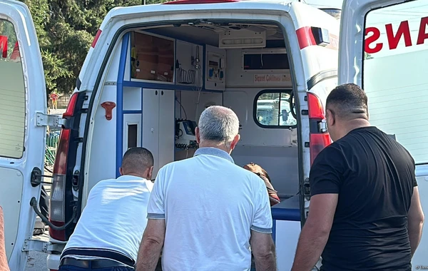 Ağdamda velosiped sürən 15 yaşlı uşağı maşın vurdu - FOTO