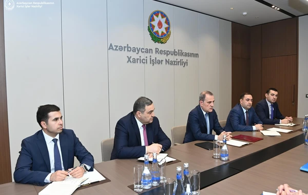 Ceyhun Bayramov İqor Xovayev ilə regionda mövcud vəziyyəti müzakirə edib - FOTO