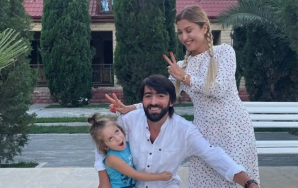 Elşad Xosenin ailə FOTOsu