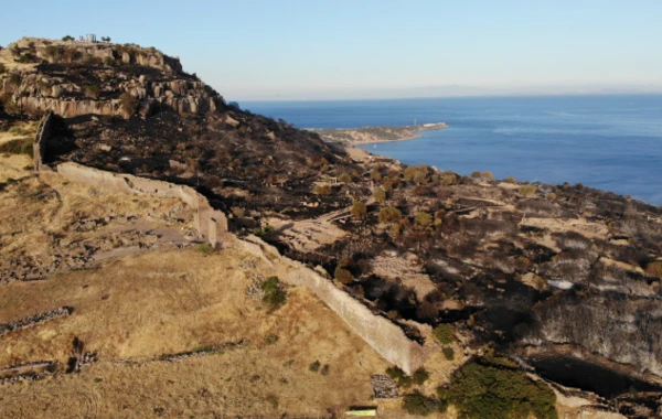 Türkiyənin məşhur turizm bölgəsində YANĞIN - Tarixi abidələr ziyarətə bağlandı - FOTO