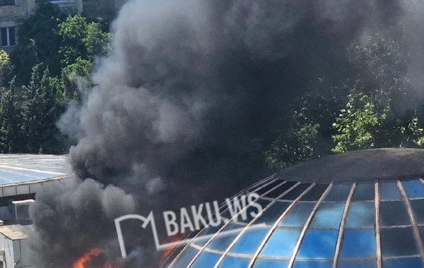 Bakıda restoranda baş verən yanğın söndürülüb - YENİLƏNİB - FOTO/VİDEO