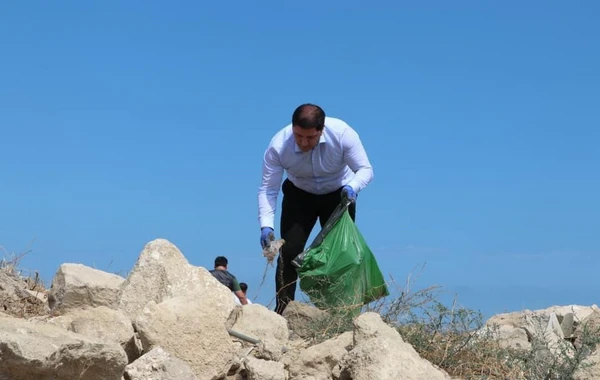 Xəzər dənizinin Bilgəh sahili tullantılardan təmizlənib - FOTO