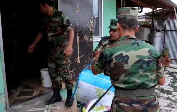 FHN İsmayıllının Qoydan kənd sakinlərinin təxliyəsini həyata keçirir