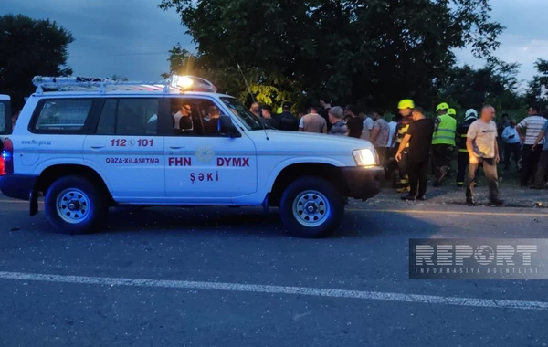Число погибших в тяжелом ДТП в Гахе возросло до трех - ОБНОВЛЕНО + ФОТО