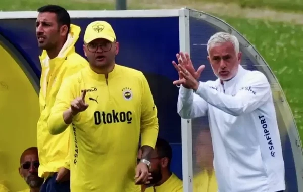 Maurinyo "Fənər"in bu 3 futbolçusundan razı qalmadı