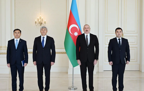 İlham Əliyev Qırğızıstanın yeni səfirinin etimadnaməsini qəbul edib - YENİLƏNİB - FOTO
