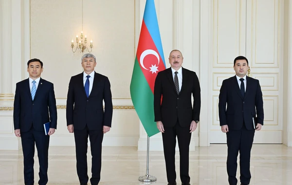 Президент Ильхам Алиев принял верительные грамоты новоназначенного посла Кыргызстана - ФОТО