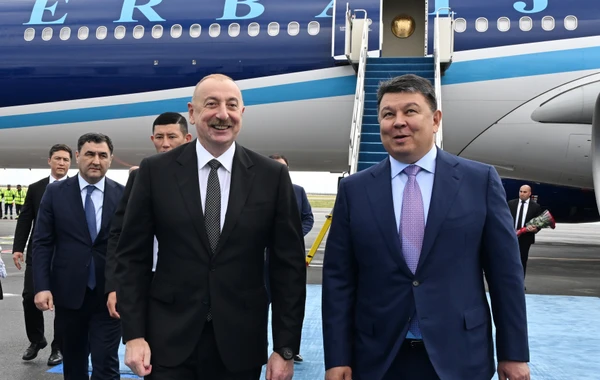 Президент Ильхам Алиев прибыл с визитом в Казахстан - ФОТО