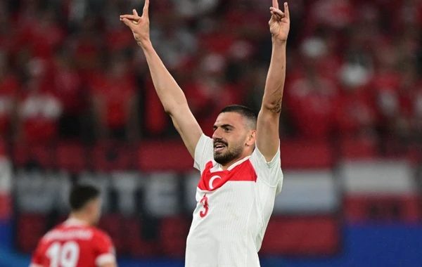 UEFA Merih Demiralın "bozqurd" işarəsi göstərməsi ilə bağlı araşdırmalara başladı