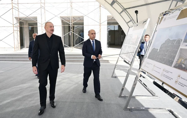 Prezident Xankəndidə Qarabağ Universitetində görülən işlərlə tanış olub - YENİLƏNİB - FOTO