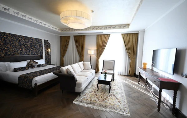 İlham Əliyev Xankəndidə əsaslı təmir və bərpadan sonra “Qarabağ” hotelinin açılışında iştirak edib - YENİLƏNİB - FOTO