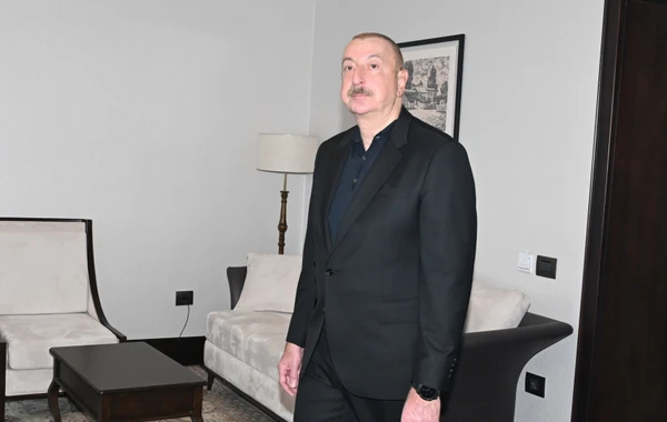 İlham Əliyev Xankəndidə əsaslı təmir və bərpadan sonra “Qarabağ” hotelinin açılışında iştirak edib - YENİLƏNİB - FOTO
