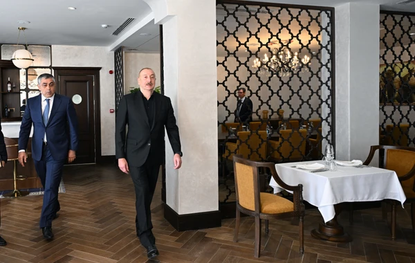 İlham Əliyev Xankəndidə əsaslı təmir və bərpadan sonra “Qarabağ” hotelinin açılışında iştirak edib - YENİLƏNİB - FOTO