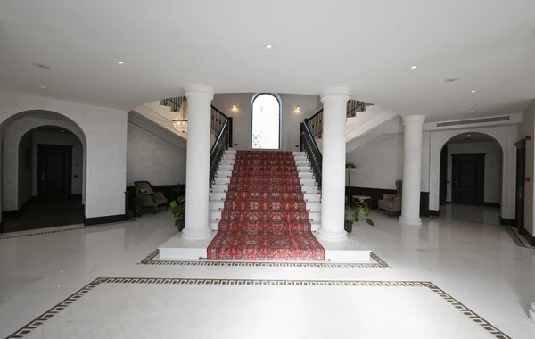 İlham Əliyev Xankəndidə əsaslı təmir və bərpadan sonra “Qarabağ” hotelinin açılışında iştirak edib - YENİLƏNİB - FOTO