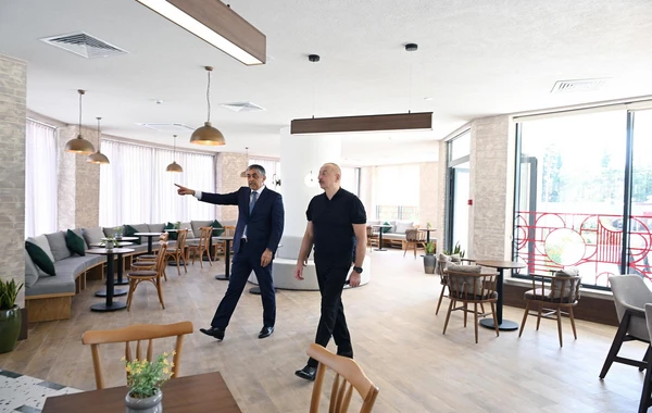Prezident Xankəndidə əsaslı təmir və bərpadan sonra “Palace” hotelinin açılışında iştirak edib - FOTO - YENİLƏNİB