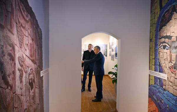 Prezident Şuşada Aşağı Gövhər Ağa məscidinin bərpadan sonra açılışında iştirak edib - YENİLƏNİB - FOTO