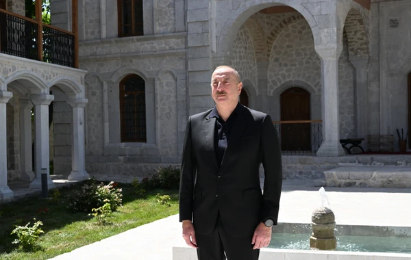 Prezident Şuşada Aşağı Gövhər Ağa məscidinin bərpadan sonra açılışında iştirak edib - YENİLƏNİB - FOTO
