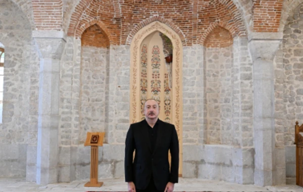 Prezident Şuşada Aşağı Gövhər Ağa məscidinin bərpadan sonra açılışında iştirak edib - YENİLƏNİB - FOTO