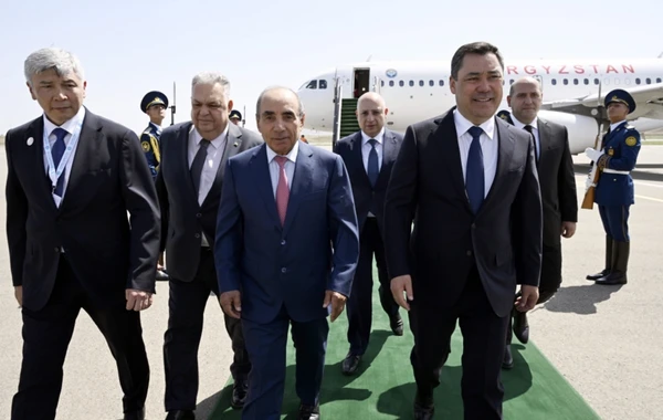 Садыр Жапаров прибыл в Азербайджан для участия в саммите ОТГ - ФОТО