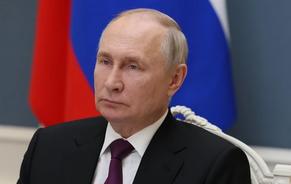 Vladimir Putin: Orbanla Ukrayna daxil olmaqla müxtəlif problemlərlə bağlı fikir mübadiləsi aparılıb