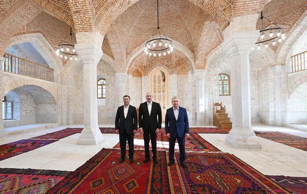 Azərbaycan, Özbəkistan və Qırğızıstan prezidentləri Şuşada gəziblər - YENİLƏNİB - FOTO