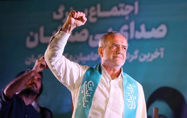 Pezeşkian İranda keçirilən prezident seçkilərində qalib gəlib