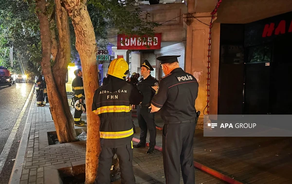 Bakıda lombard yanıb - FOTO