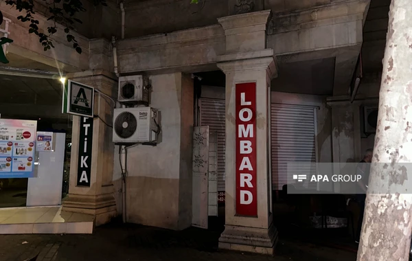 Bakıda lombard yanıb - FOTO