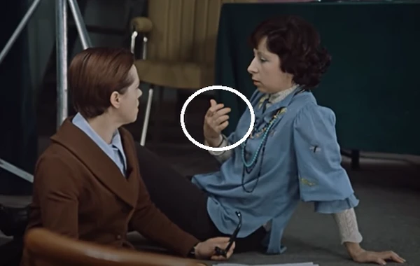 Məşhur sovet filmində gülməli kinolyap aşkarlanıb