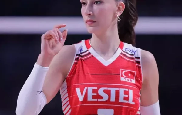 Zehra Güneşin ad günü paylaşımı müzakirələrə səbəb oldu - FOTO