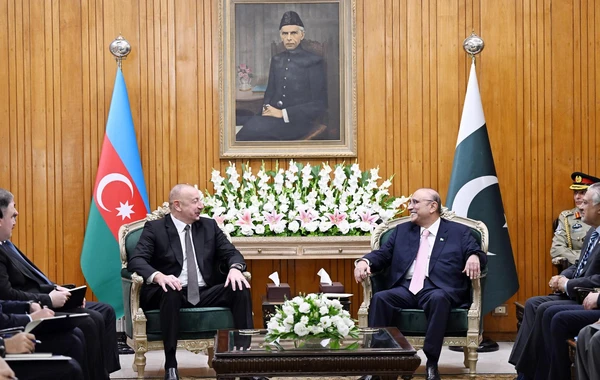 İslamabadda Azərbaycan Prezidenti İlham Əliyevin Pakistan Prezidenti Asif Əli Zərdari ilə geniş tərkibdə görüşü olub - YENİLƏNİB - 2