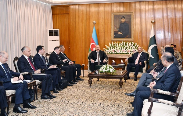 İslamabadda Azərbaycan Prezidenti İlham Əliyevin Pakistan Prezidenti Asif Əli Zərdari ilə geniş tərkibdə görüşü olub - YENİLƏNİB - 2