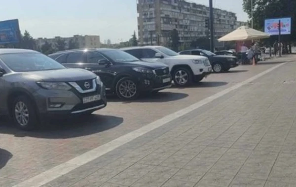 Bir müddət əvvəl ləğv edilən parkinqə yenidən icazə verildi