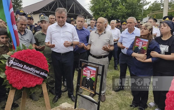 Kəlbəcərdə bədbəxt hadisə nəticəsində həlak olan hərbçi dəfn edilib - FOTO