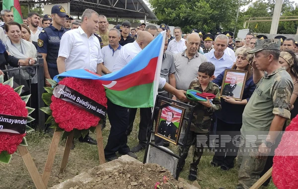 Kəlbəcərdə bədbəxt hadisə nəticəsində həlak olan hərbçi dəfn edilib - FOTO